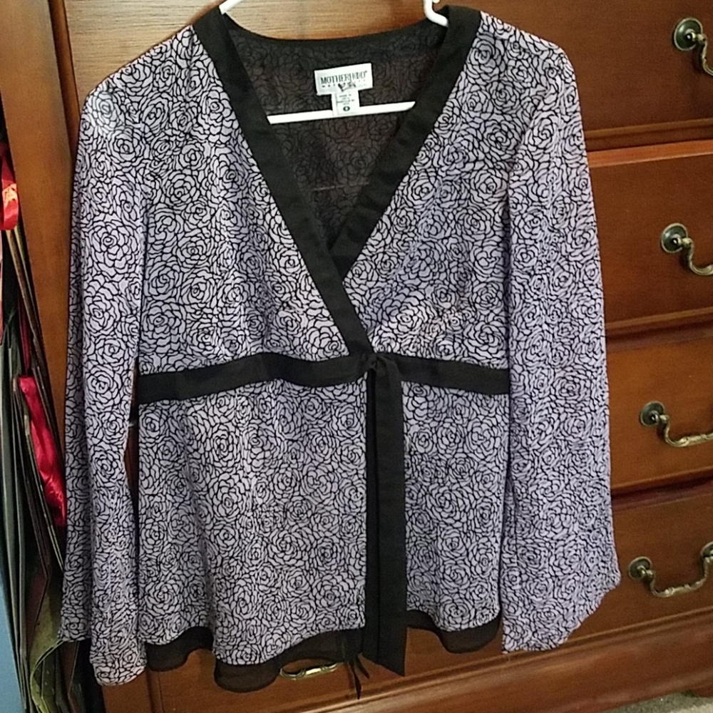 Maternity shirt
